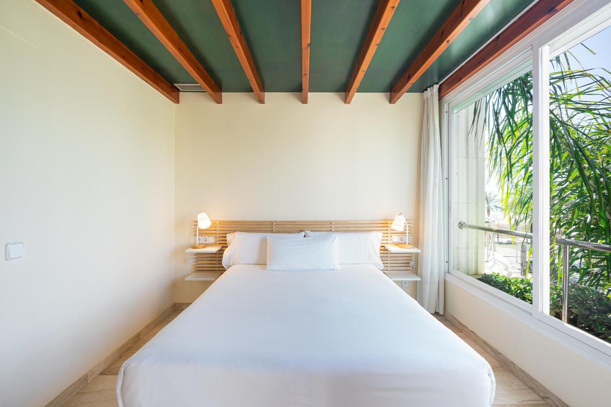 Marea Hotel Vilanova i la Geltru Exterior photo